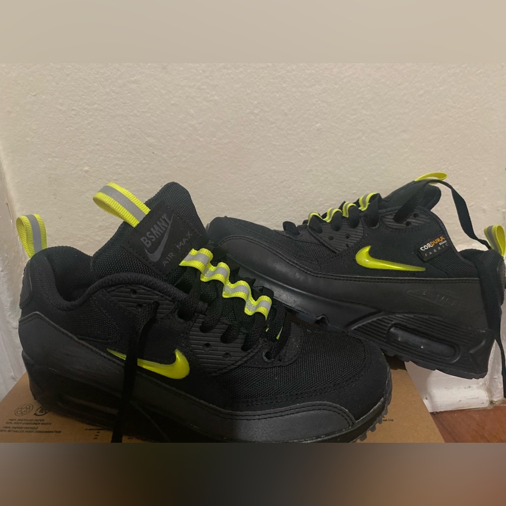 THE BASEMENT X AIR MAX 90 'MANCHESTER